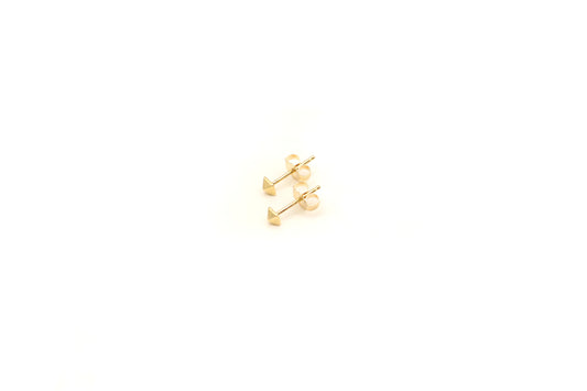 Small Pyramid Studs