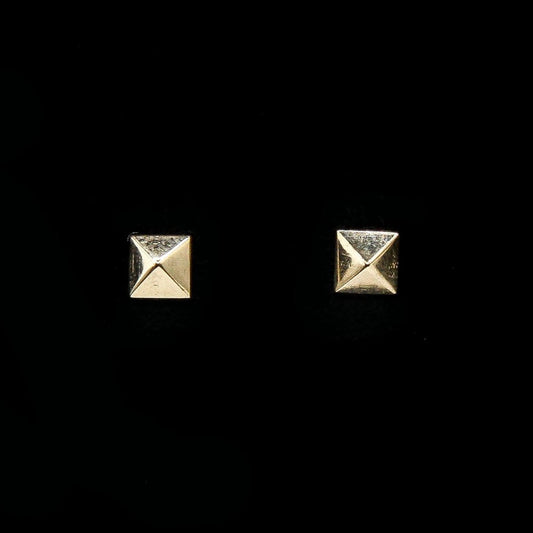 Small Pyramid Studs